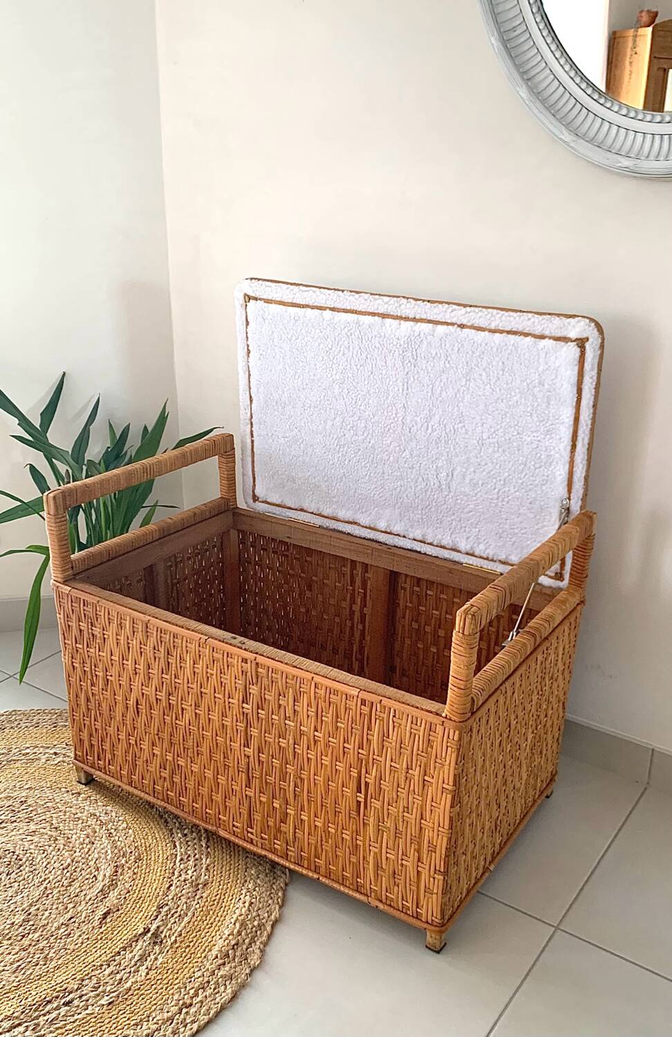 Rattan bench chest