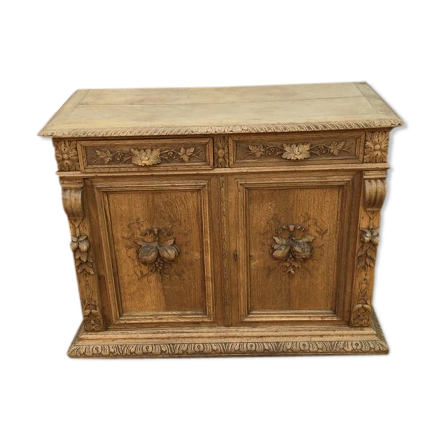 Buffet in oak lightened rustic Henri II