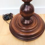 Wood-style floor lamppost