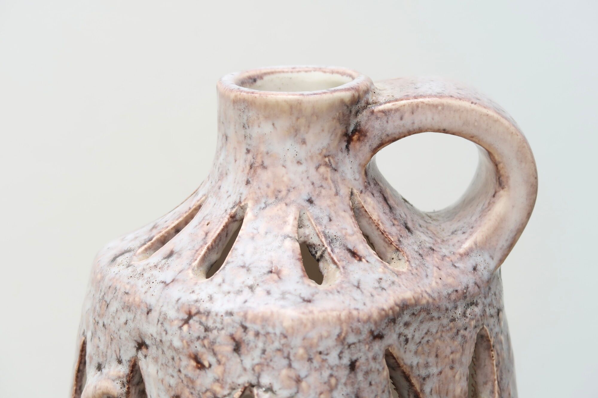 Openwork ceramic jar lamp signed Bonaudi Vallauris