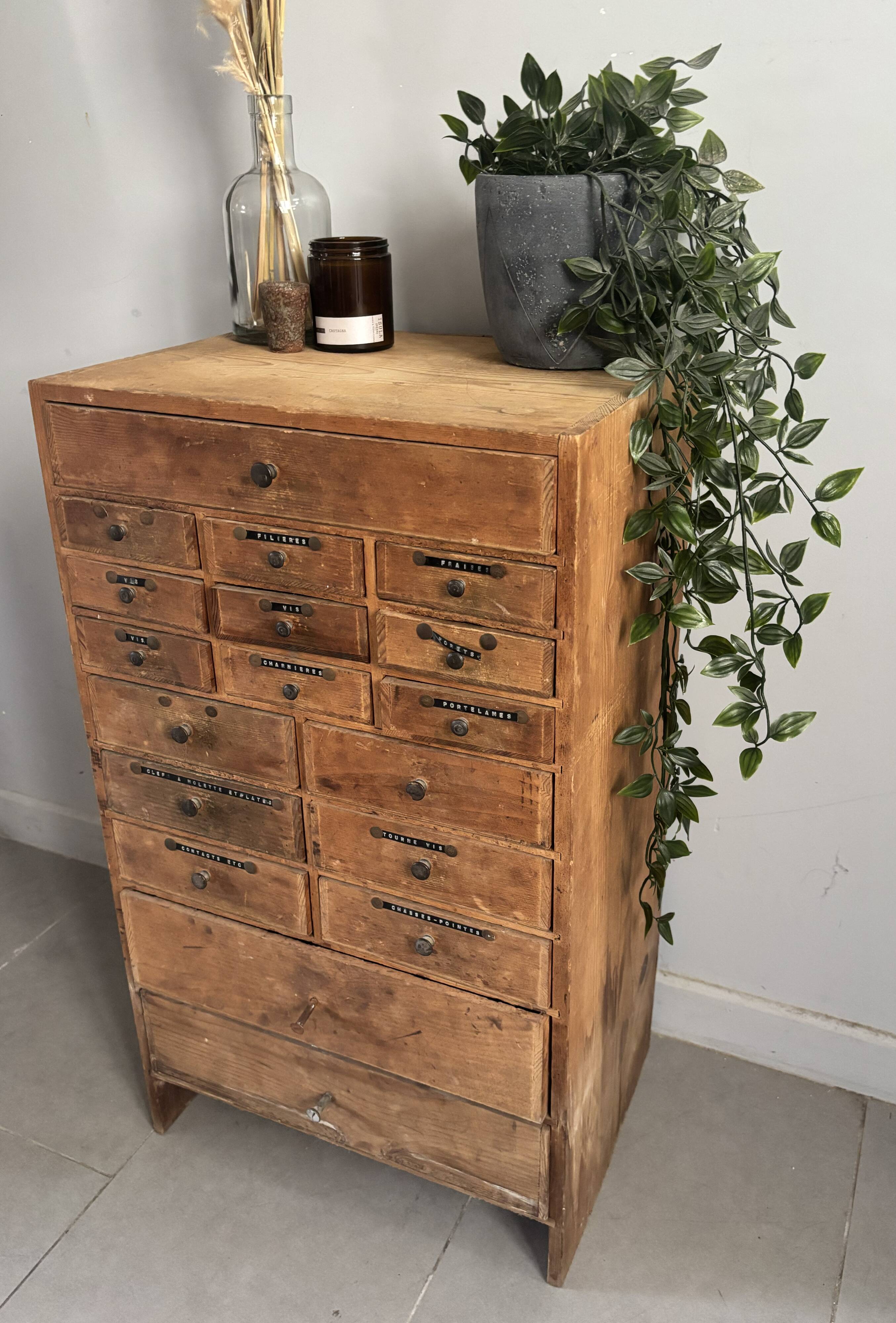 Petit meuble de métier vintage des années 60