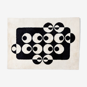 Modernist rug 200x270cm