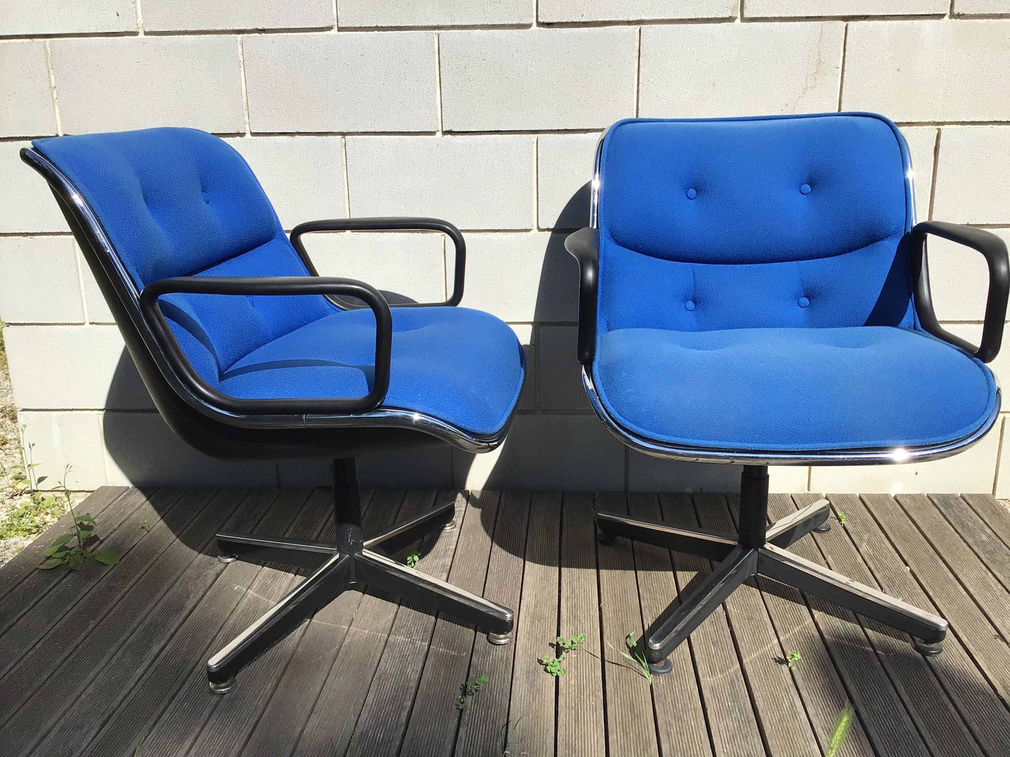 Charles Pollock design executive chair (2 available)