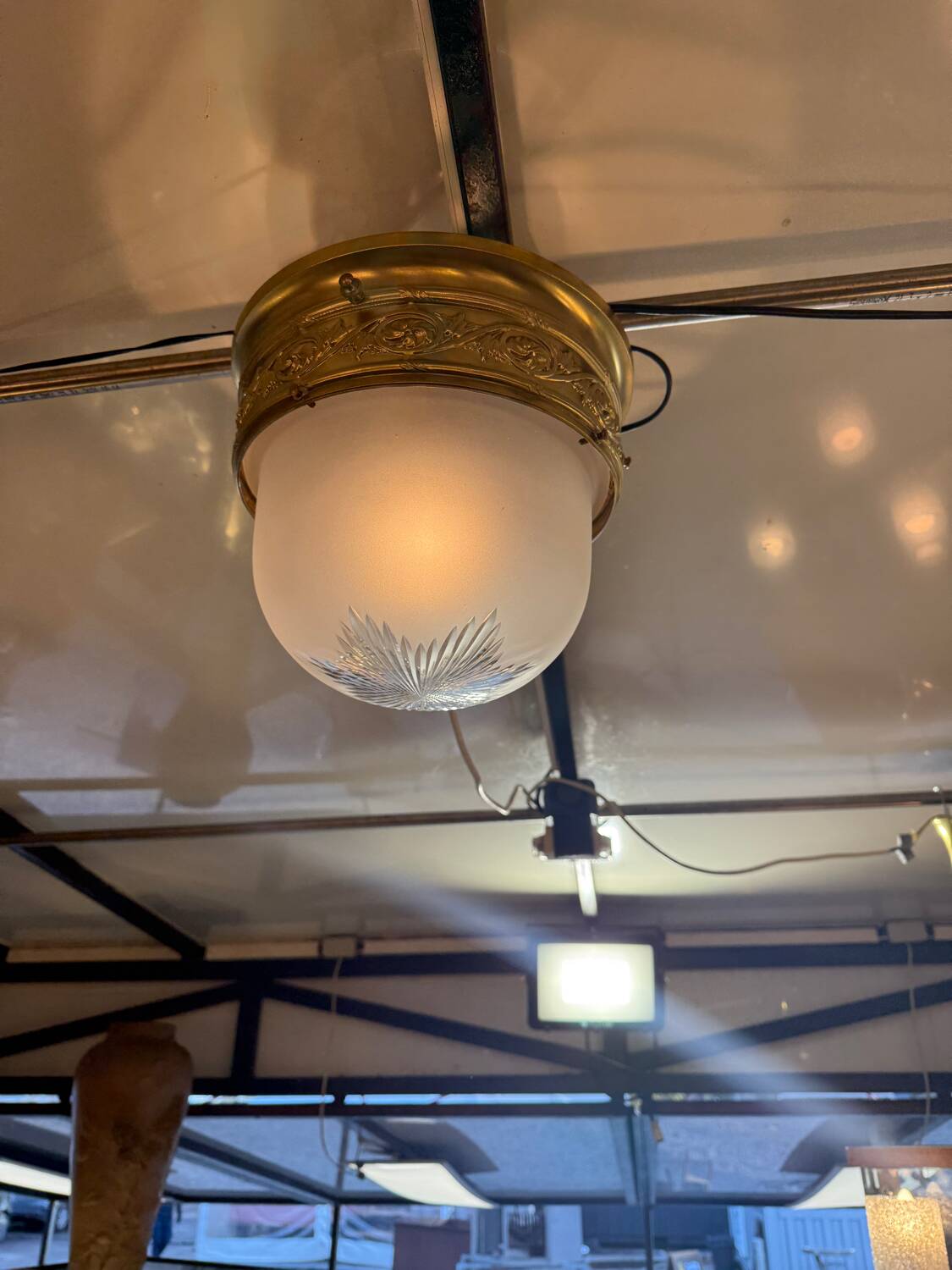 Plafonnier en laiton et cristal