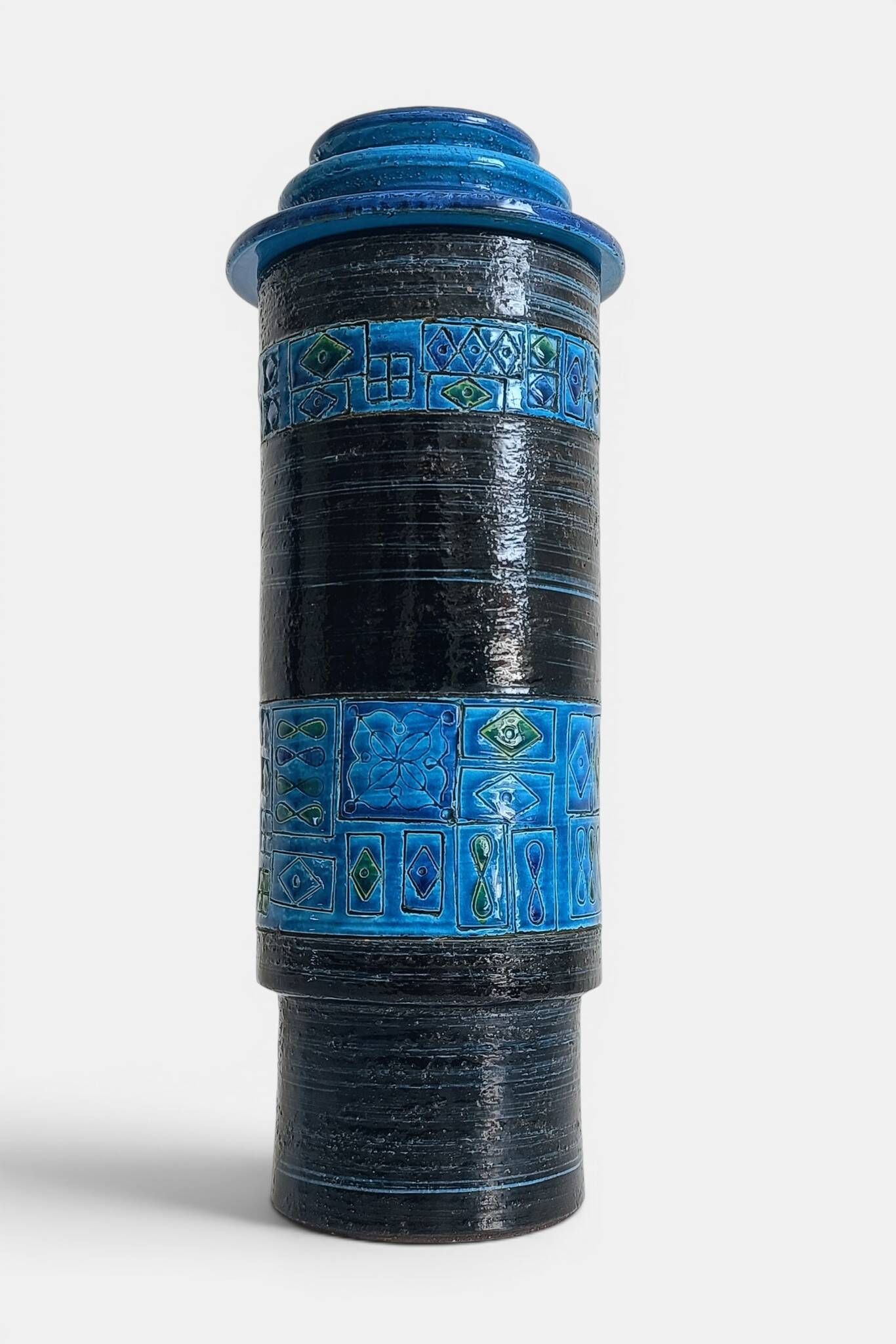 Bitossi by Aldo Londi Lidded XL Chamotte Vase, Handcrafted in Italy, C. 19