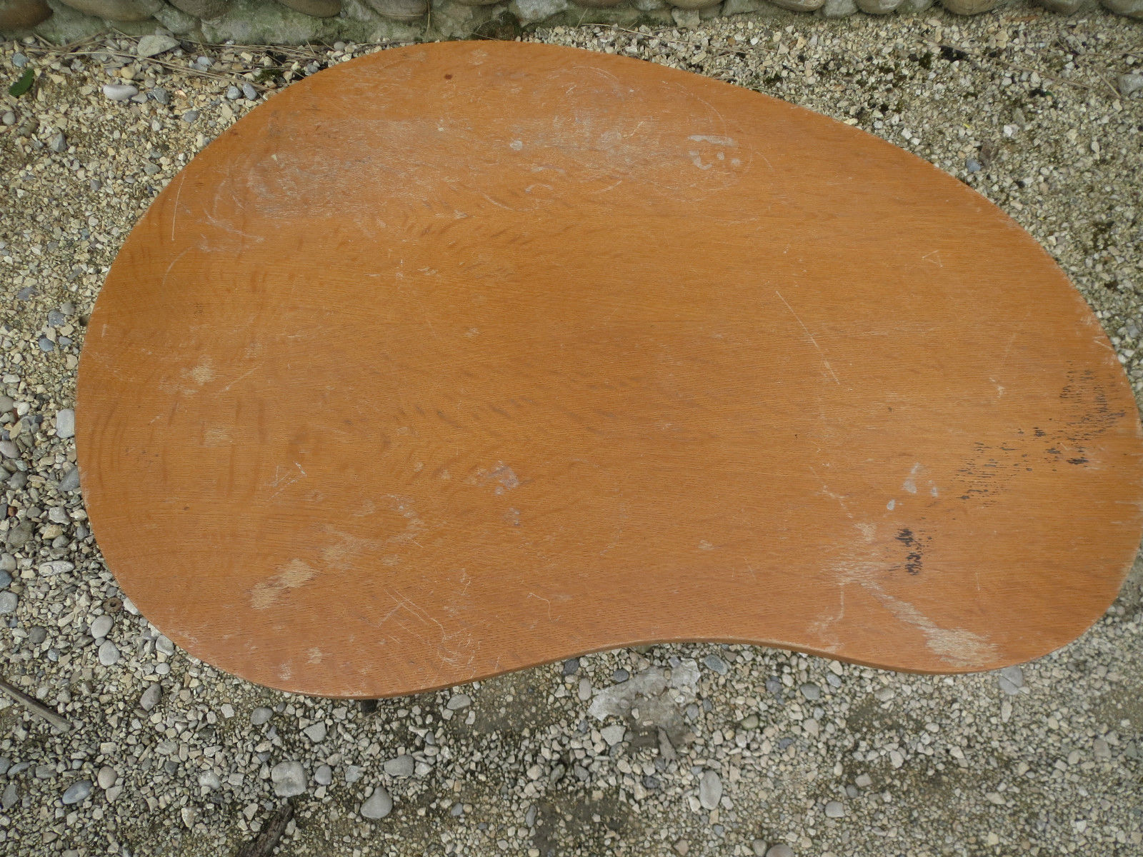 Coffee table bean formica