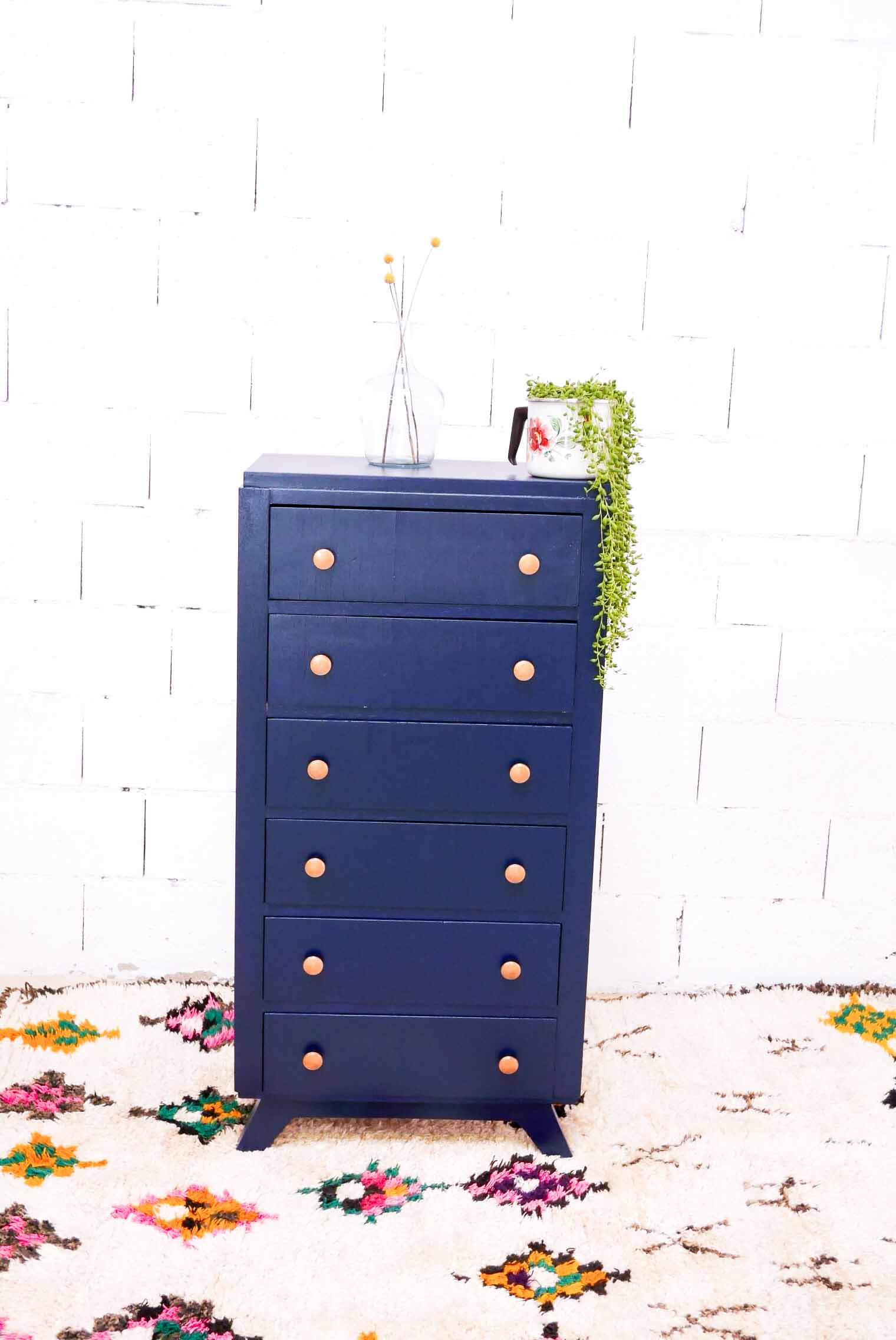 Vintage dresser