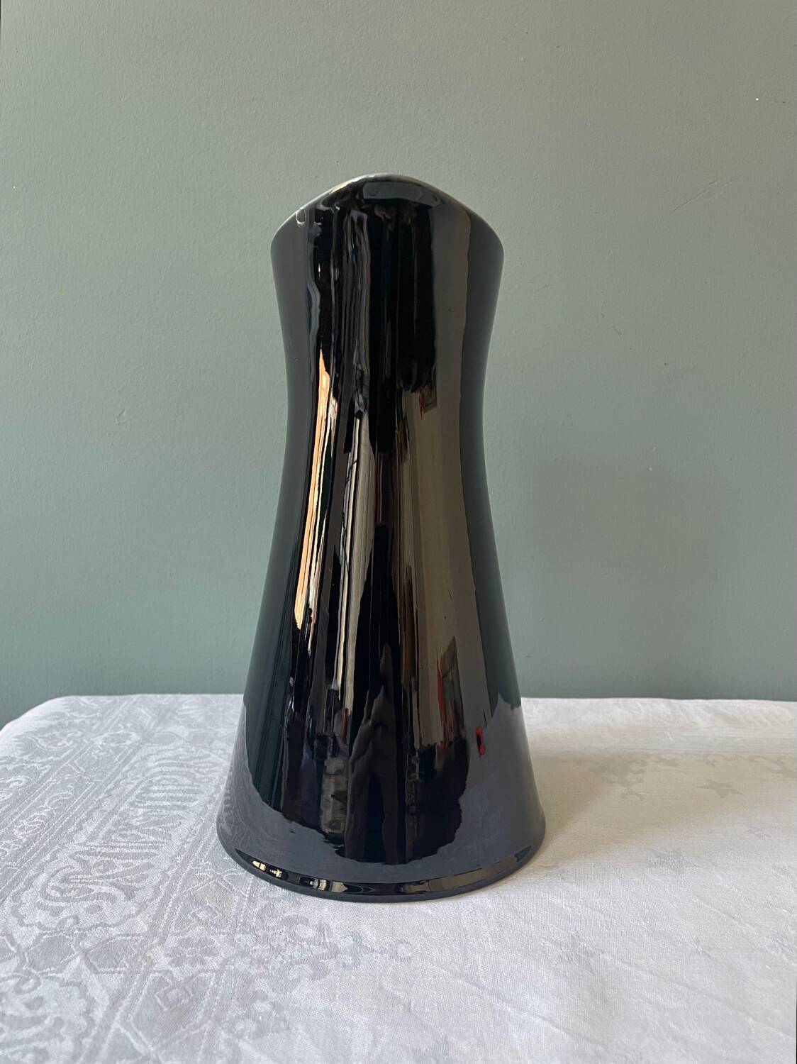 Villeroy & Boch black and yellow pitcher