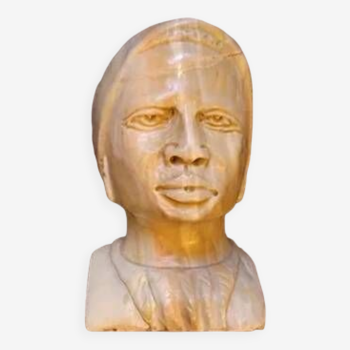 Buste marbre originaire de Madagascar