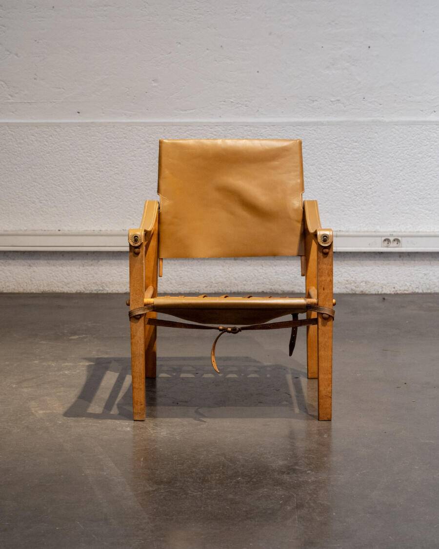 Leather safari chair