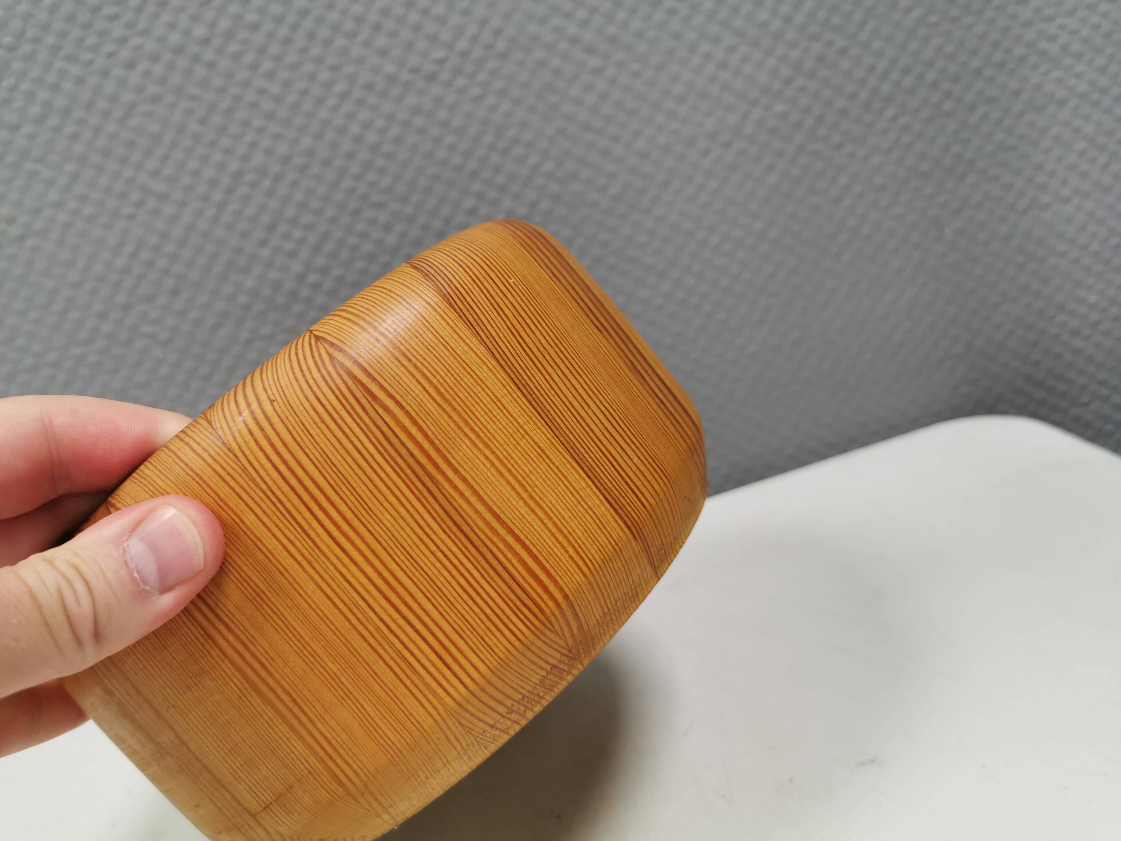 Danish bowl in turned pine from the 1970s-80s.