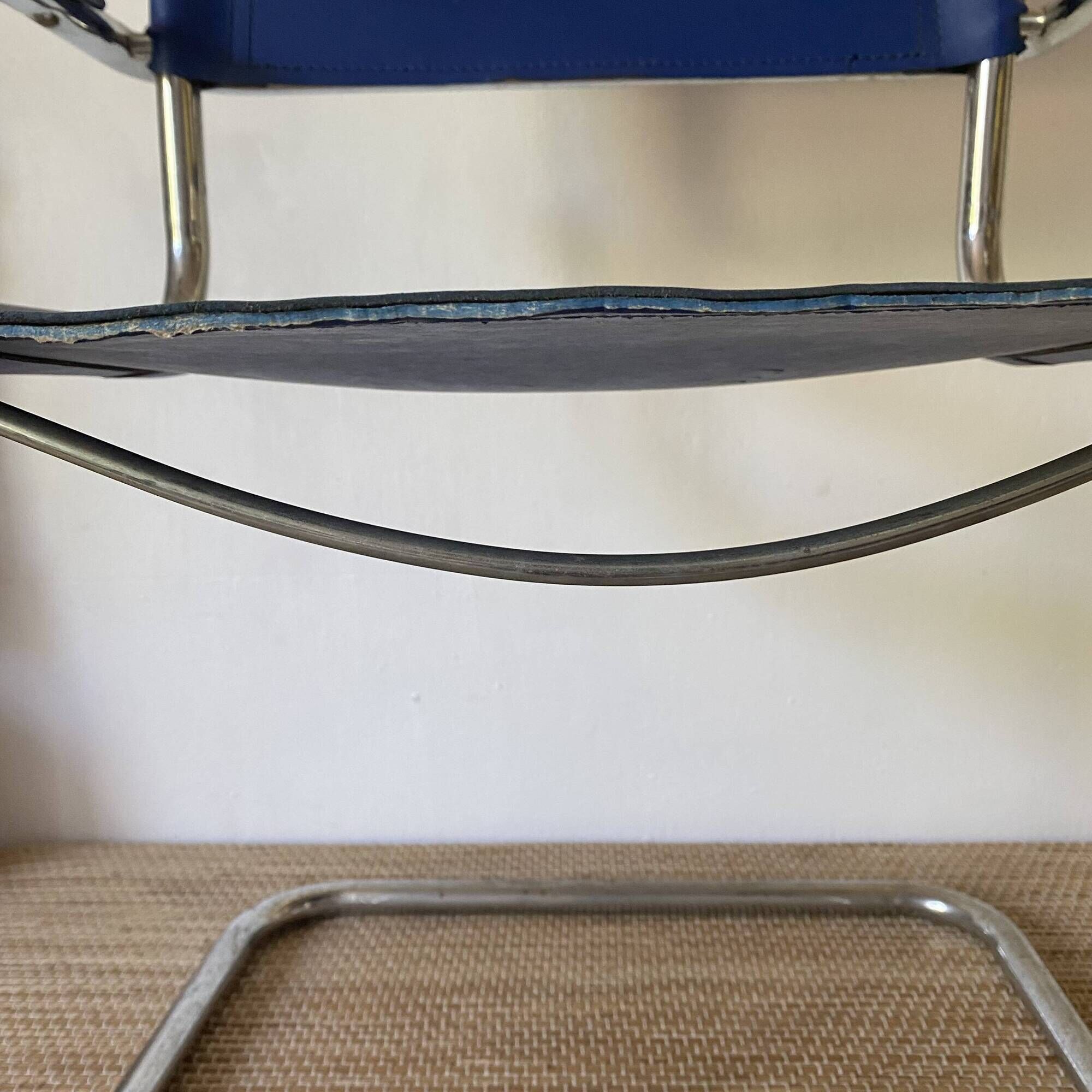 Office chair in blue imitation leather and chrome metal, Matteo Grassi style