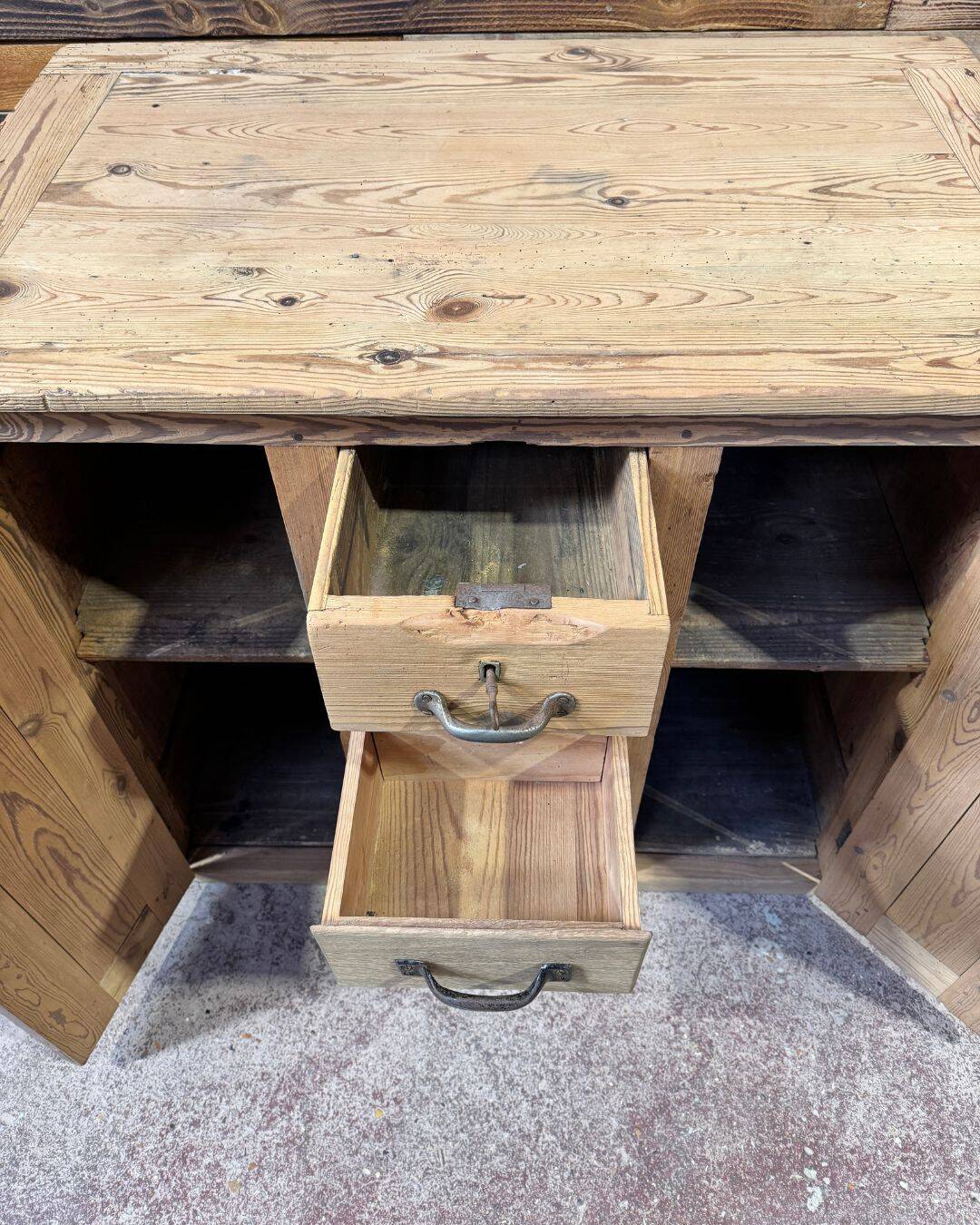 Old shop counter dating from the early 20th century.