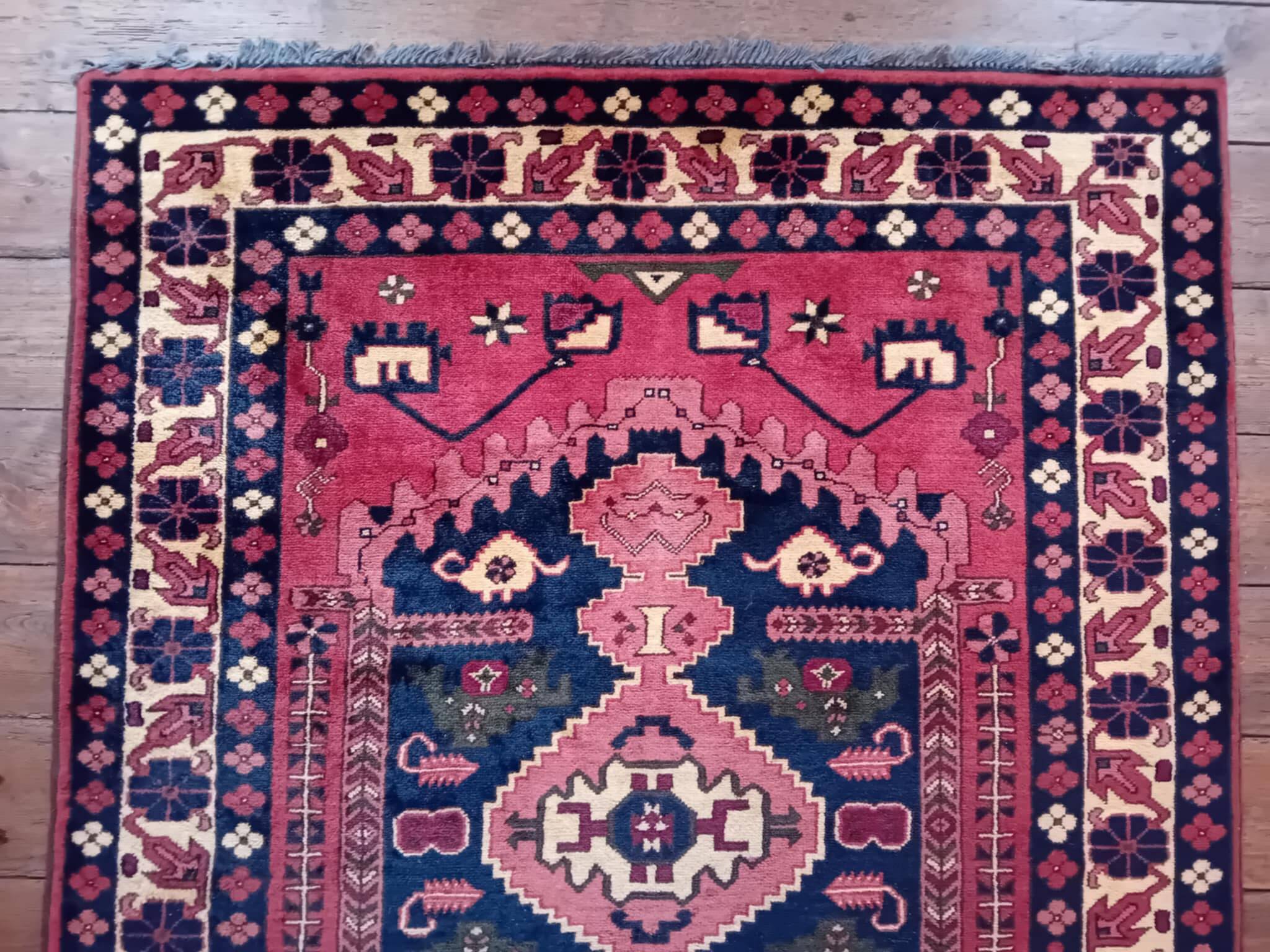 Handmade Pakistani Kazak Rug 196x152cm