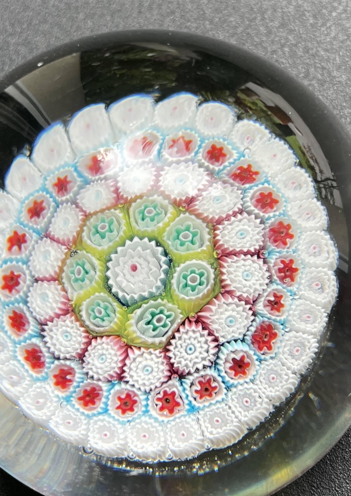 Sulphide paperweight