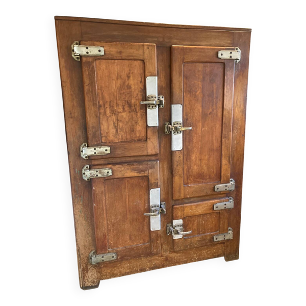 vaisselier noir et bois