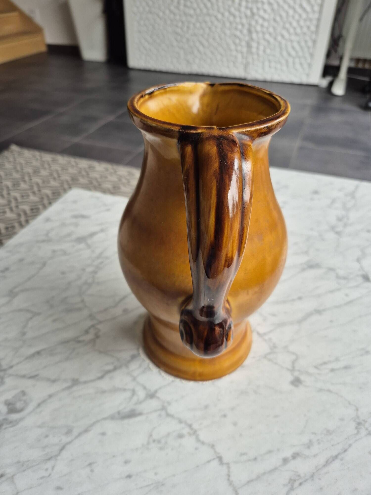 Vintage ochre yellow earthenware jug – Saint-Clément no. 7518 – Vase carafe