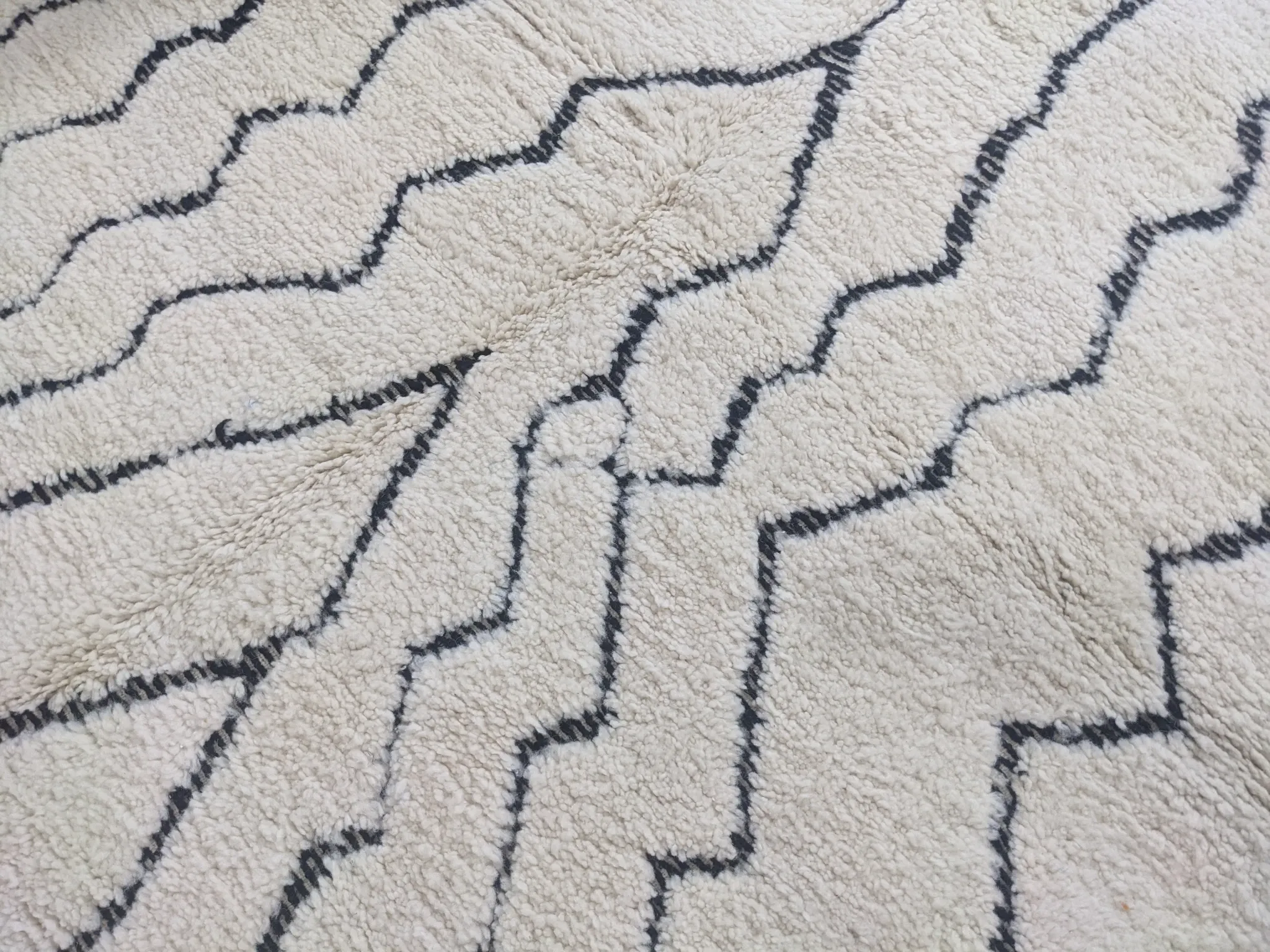 Large Beni Ouarain rug, 285 x 205 cm, G-317