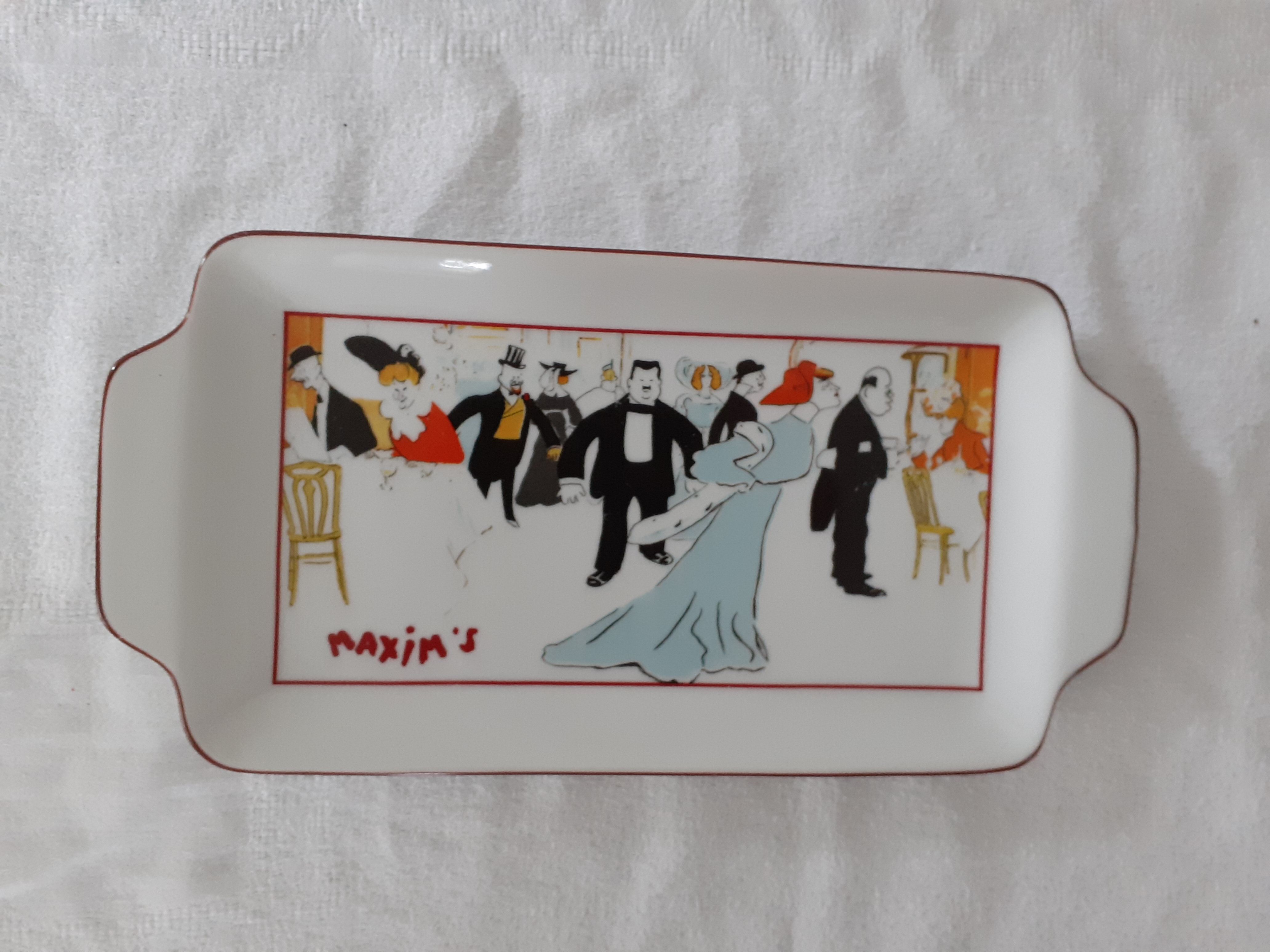 Rectangular cake dish maxim's from paris