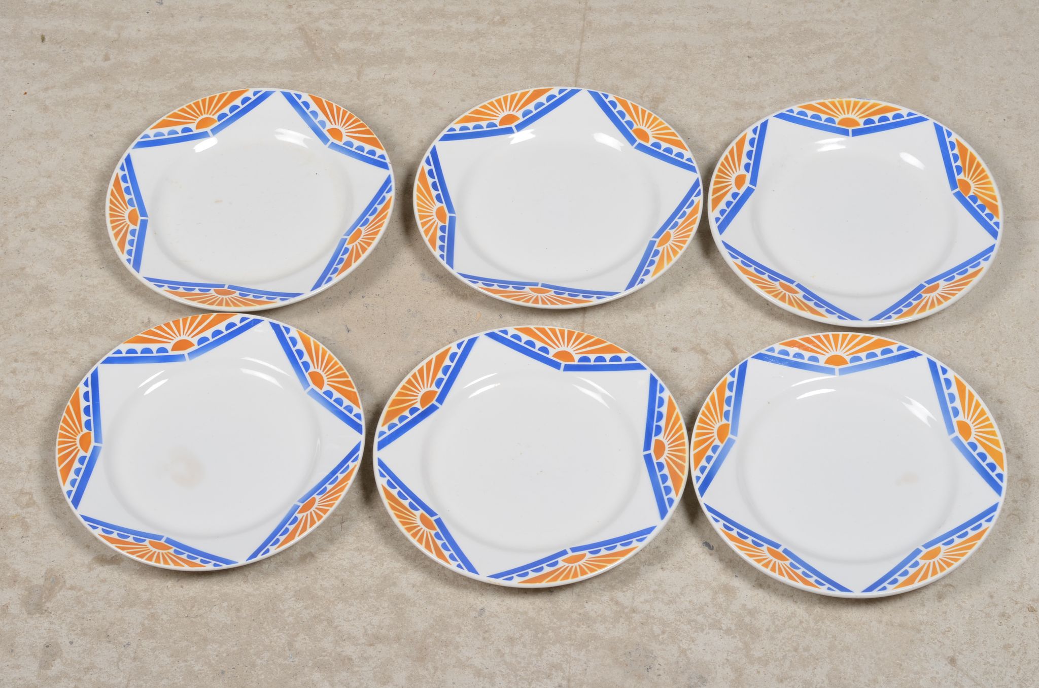 Dessert plates iron land