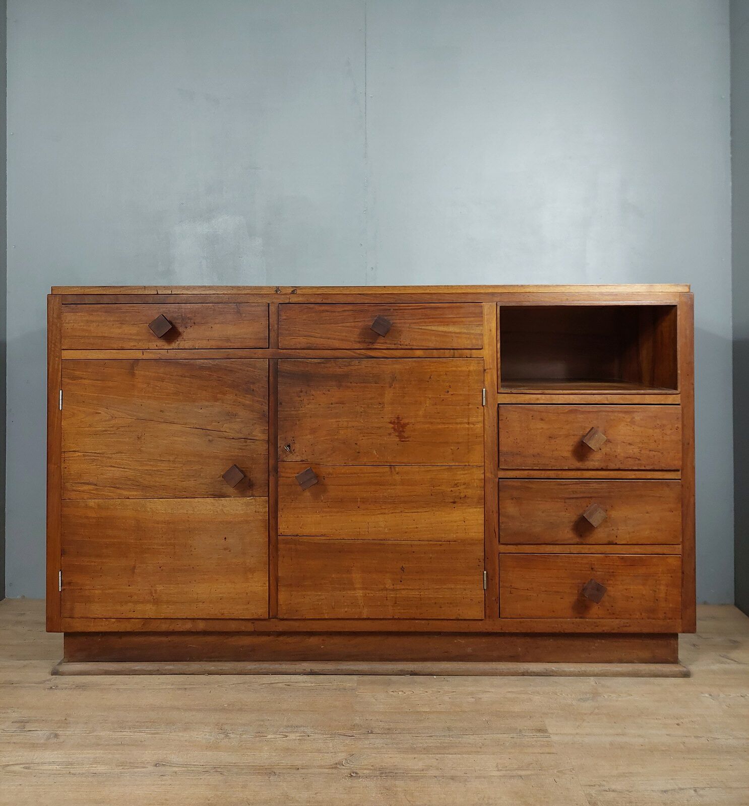 Bahut in an Art Deco