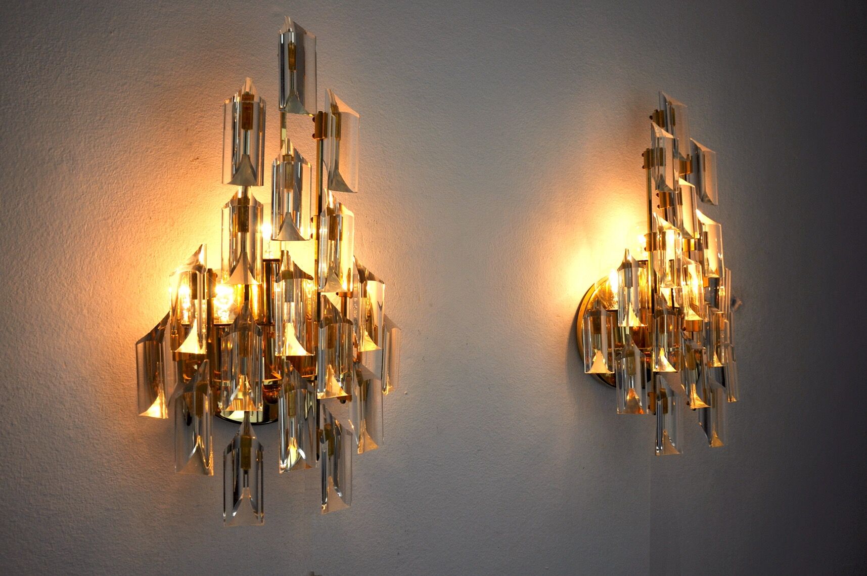 Pair of oscar torlasco wall lamps, triedri glass, italy, 1970