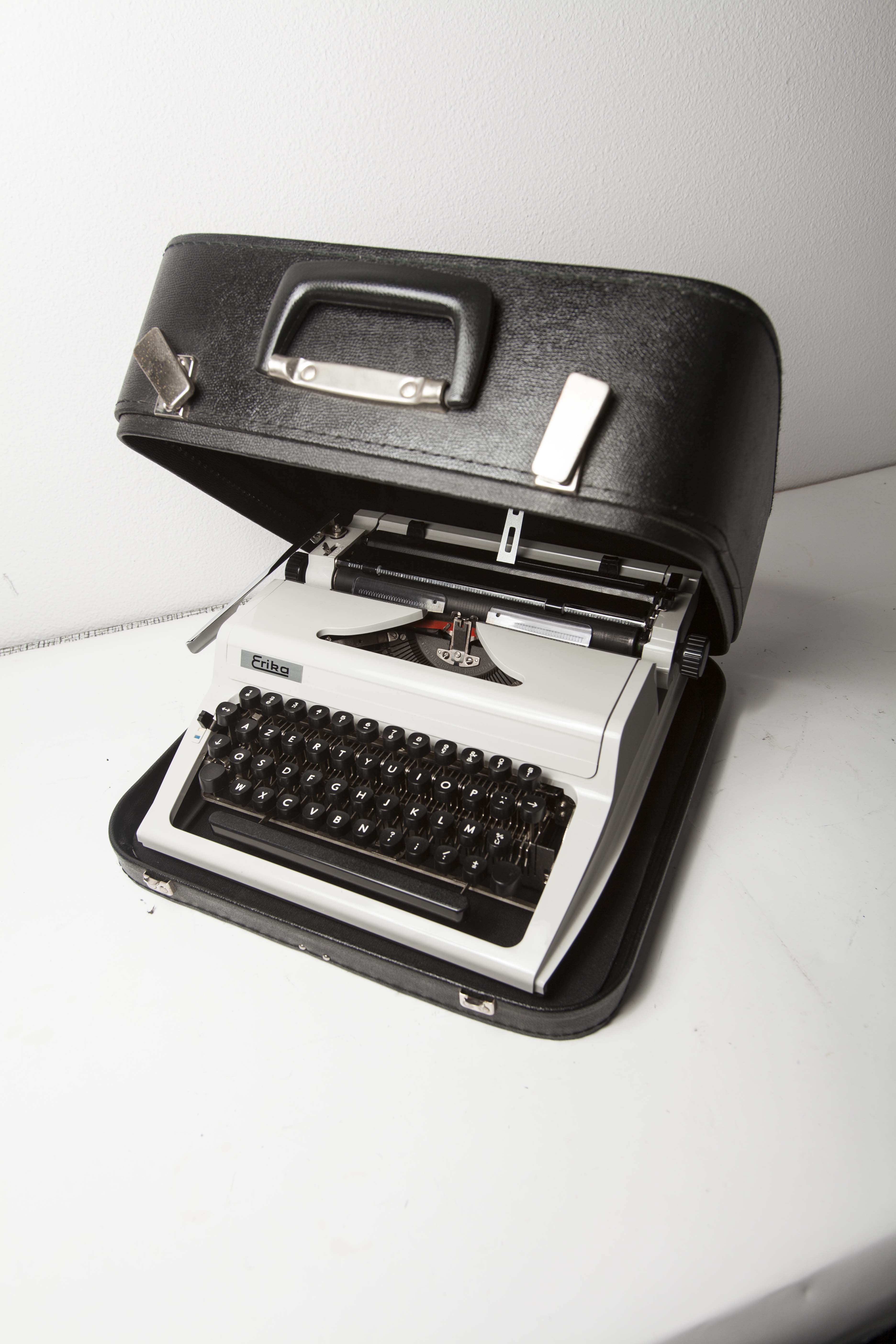 Erika typewriter model 106 portable