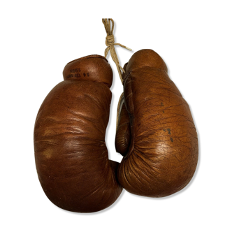 Vintage leather boxing gloves