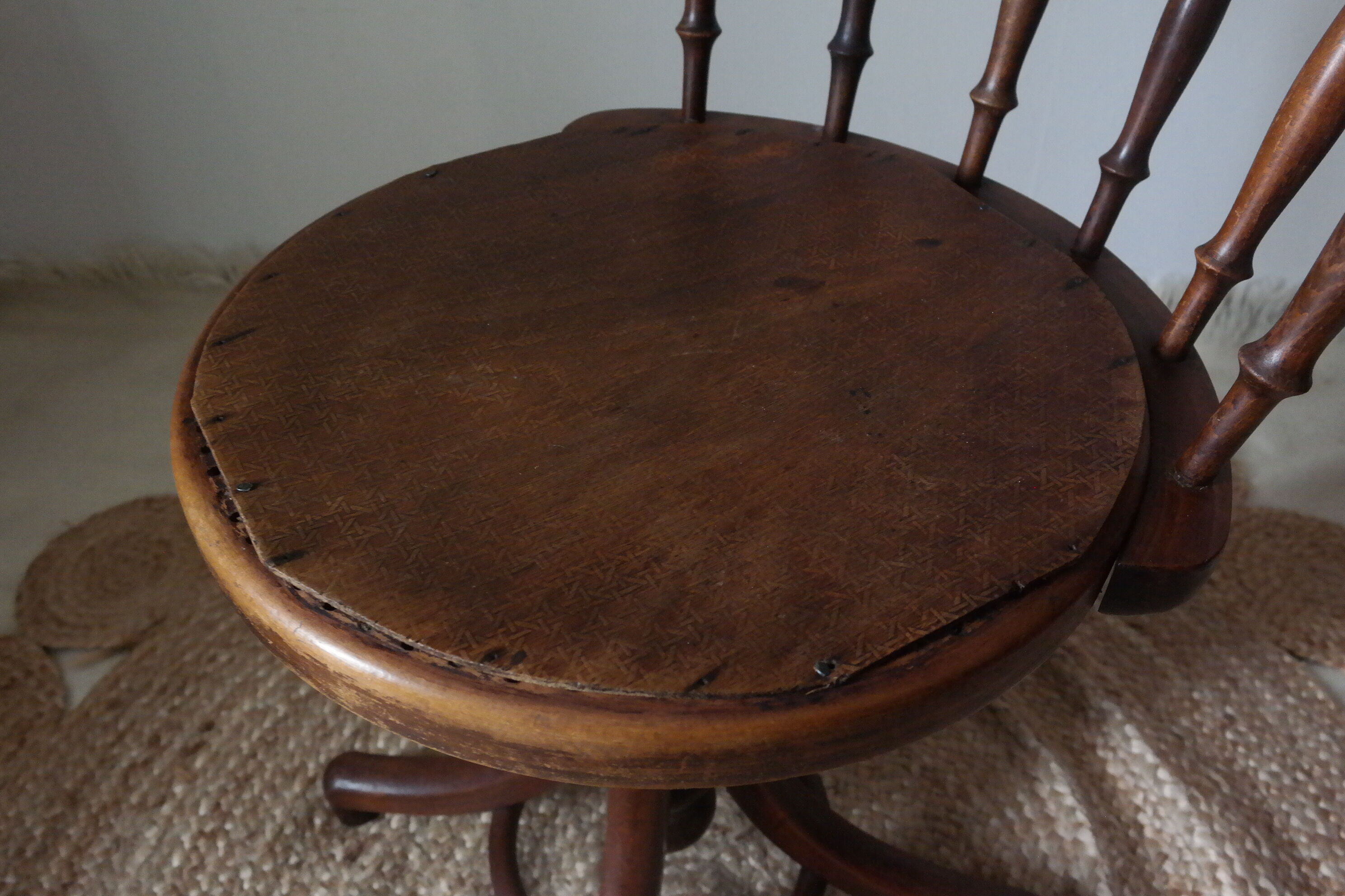 Wooden swivel office chair 20 years