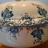 Porcelain tureen
