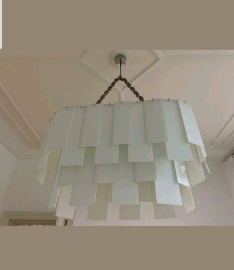 Large Modern Chandelier Queens Gallery Chime
90 cm