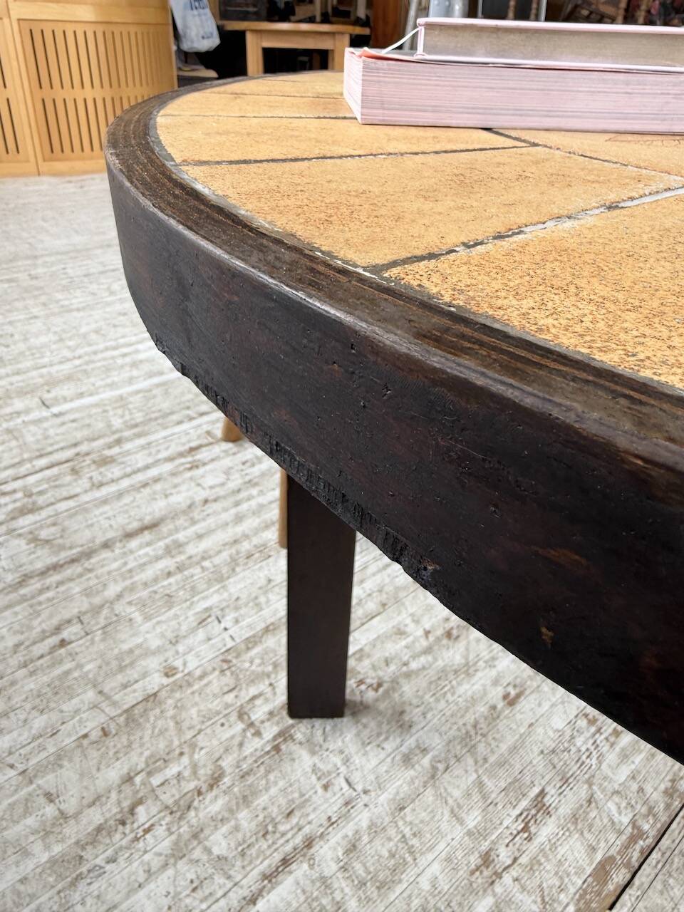 Herbier Capron ceramic dining table