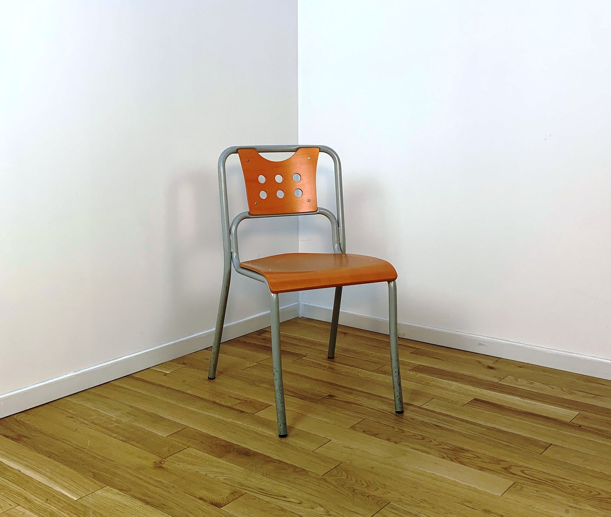 Vintage community chair