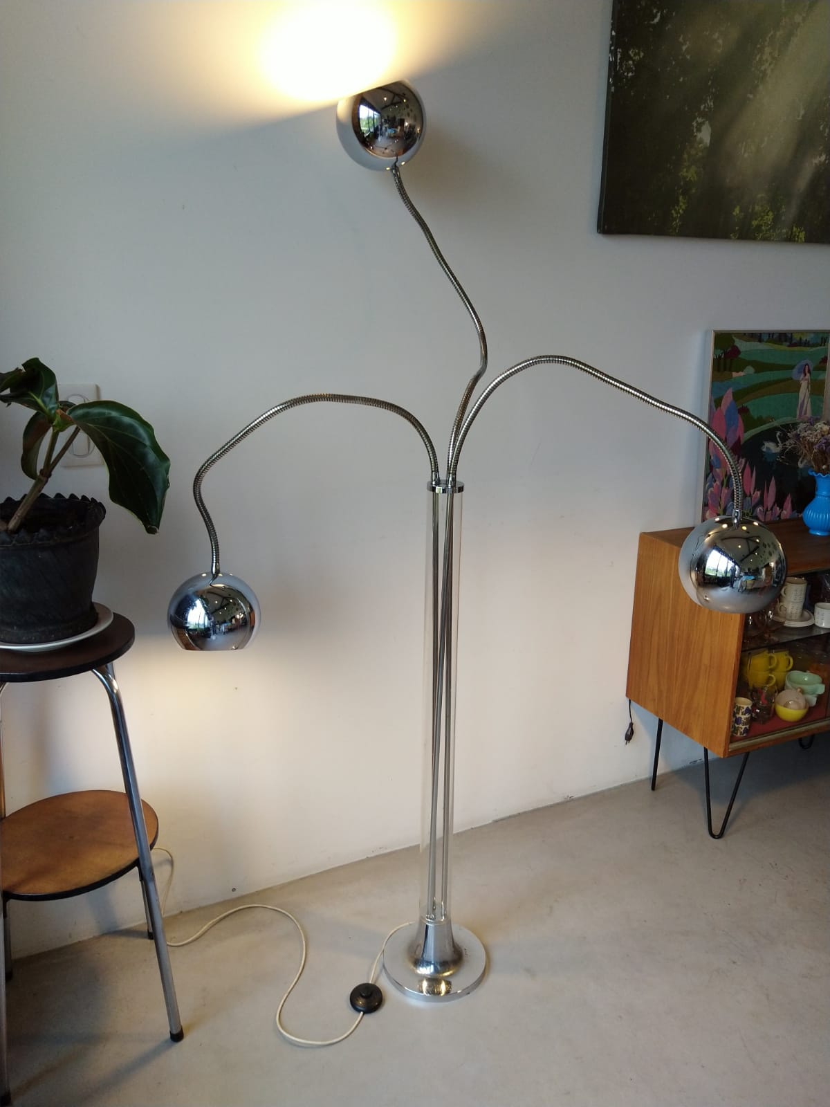 3-branch chrome lamppost