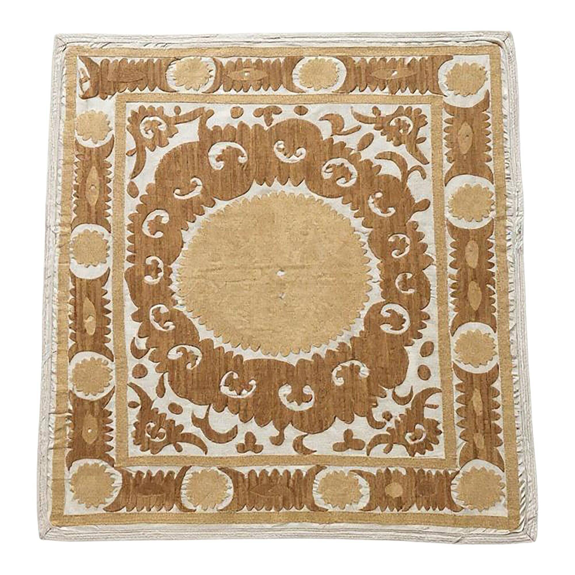 Vintage hand-embroidered tablecloth 122x135 cm