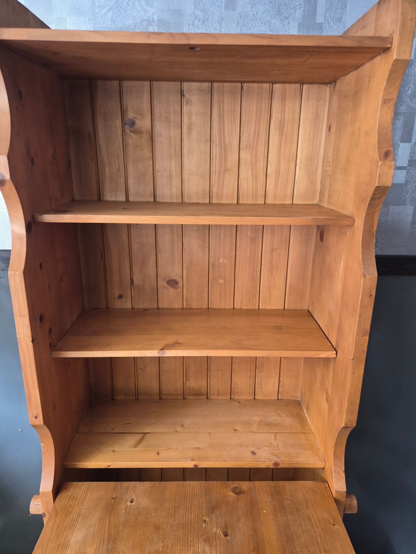Mountain Shepherd's Table in solid pine