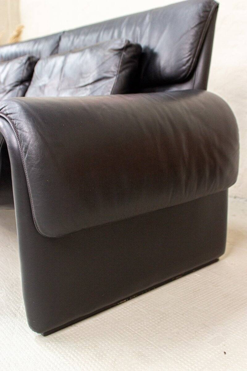 Vintage 2011 Two-Seater Leather Sofa by de Sede, 1983