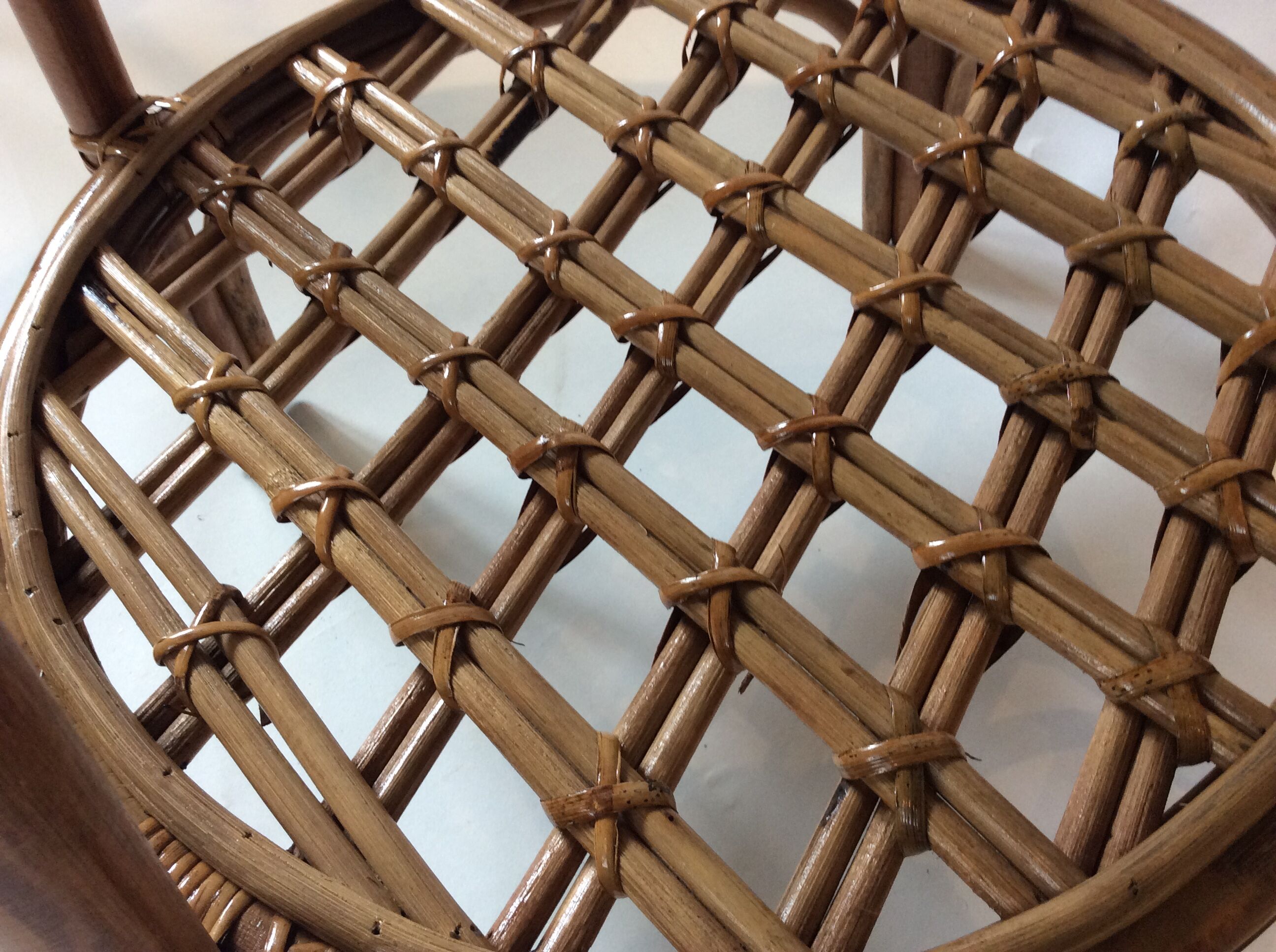 Coffee table in rattan and vintage wicker