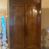 Ancienne Armoire en bois massif