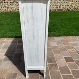 Patinated white bibus