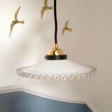 Suspension opaline