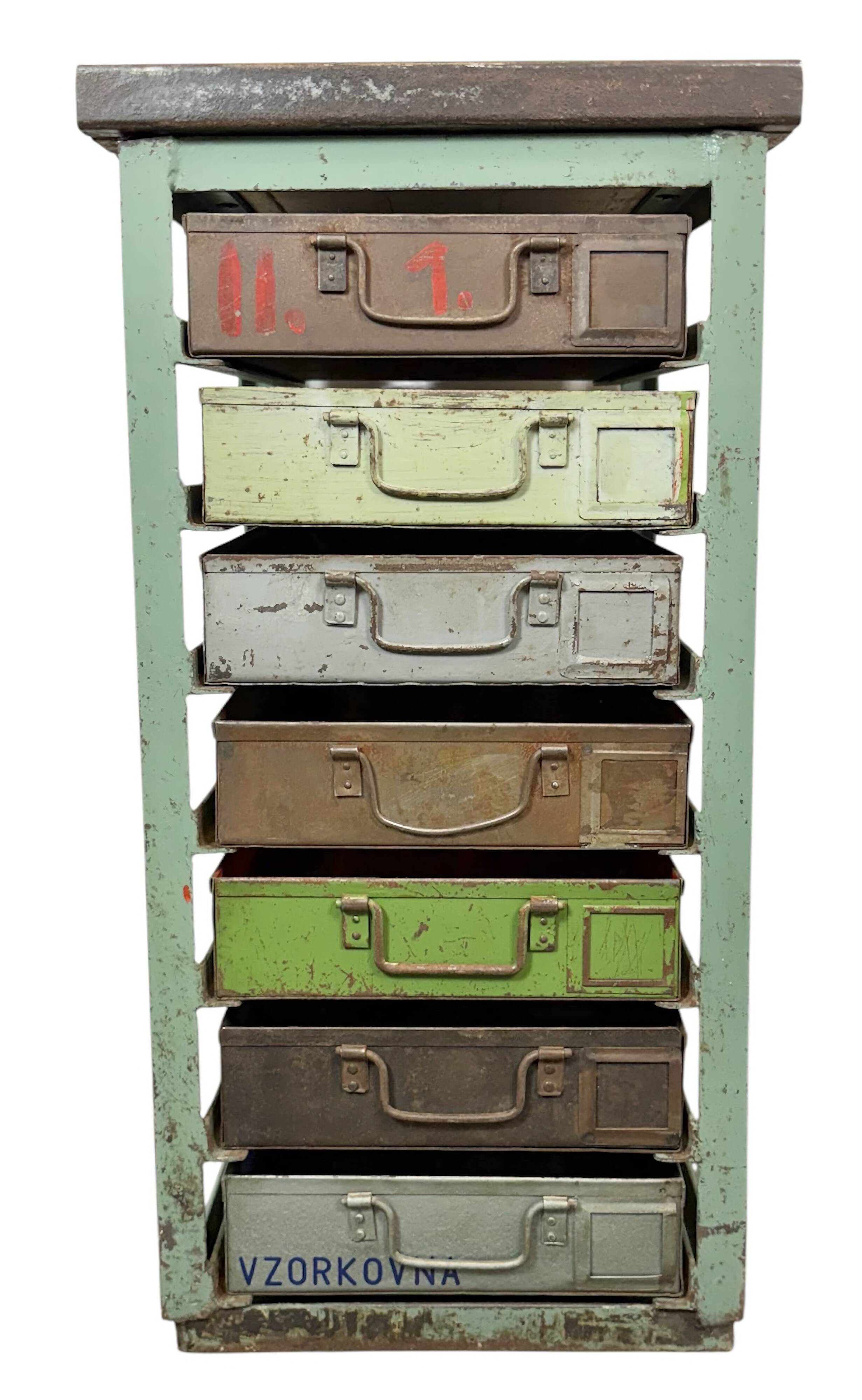 Commode industrielle en fer vert, années 1950