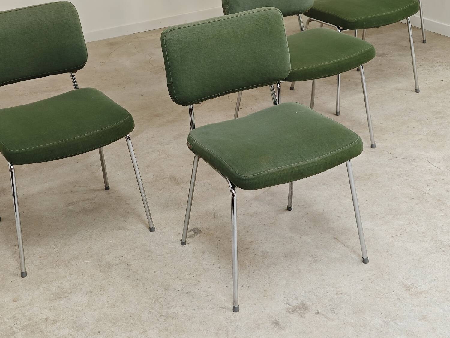 André Simard green velvet chairs for Airborne 1960, set of 6