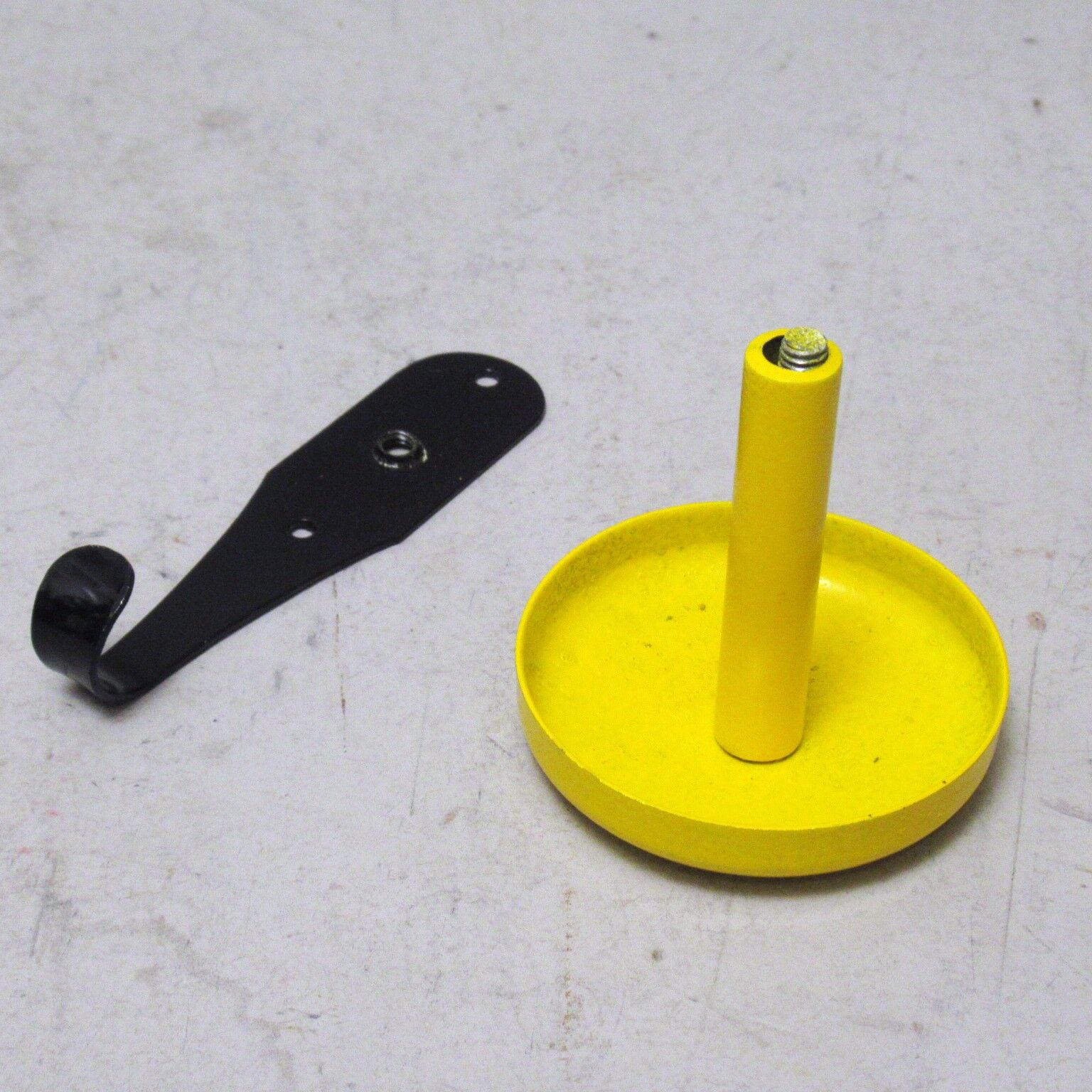 Yellow and black hook 70s