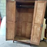 Armoire parisienne