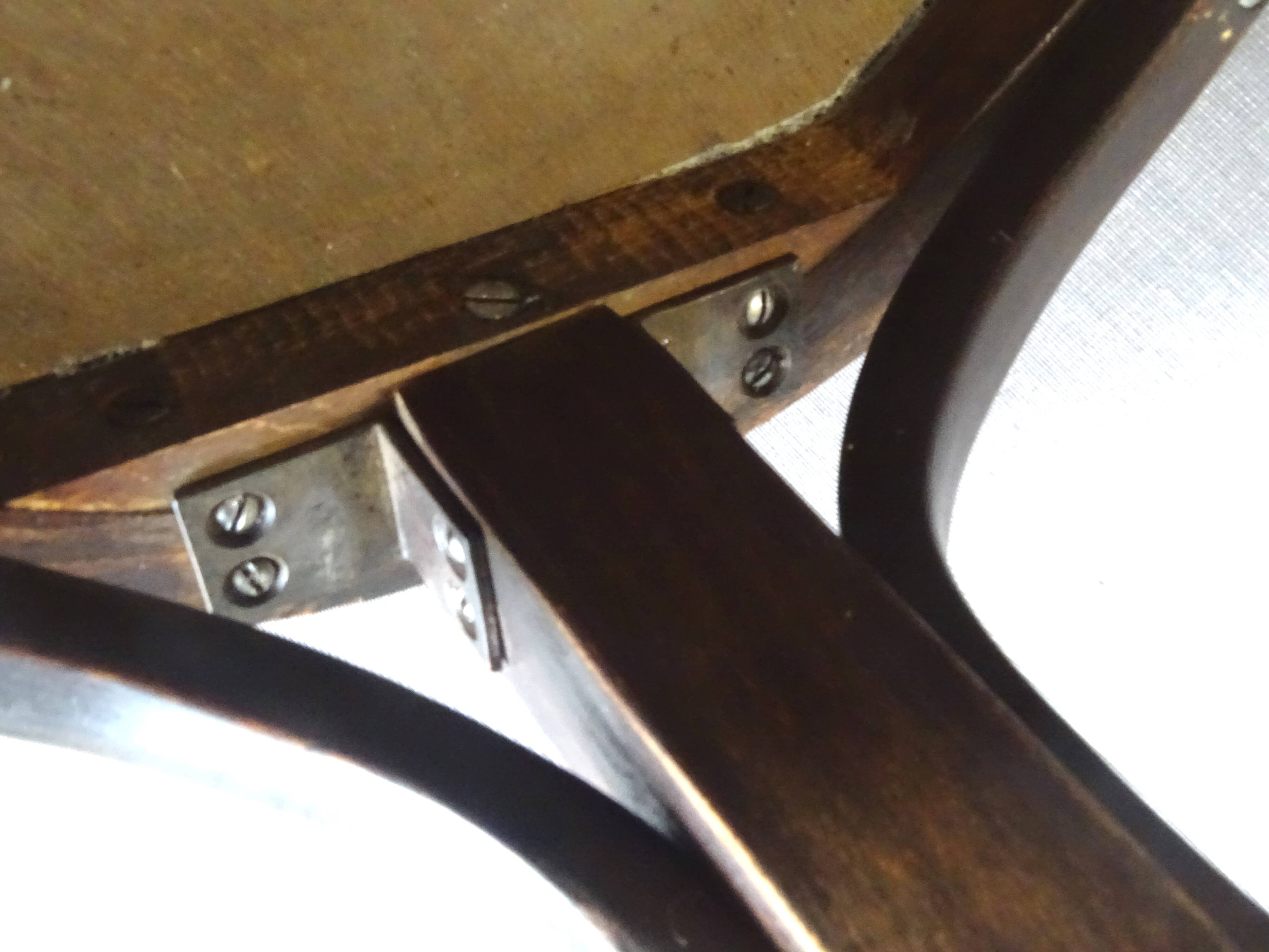 2 stools/bistro chairs, Thonet 1925, with palmette backrest No Baumann