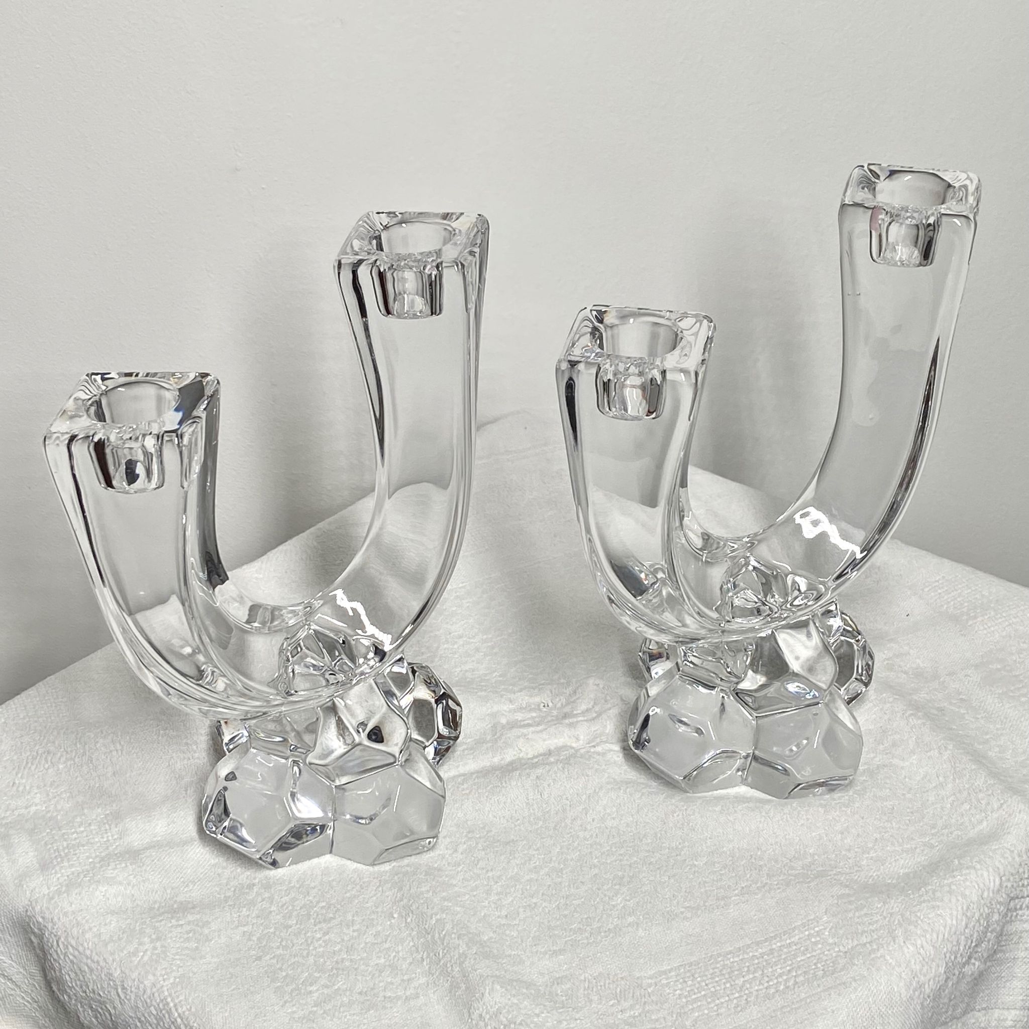Pair of art deco crystal chandeliers, Cristallerie Vannes Le Chatel