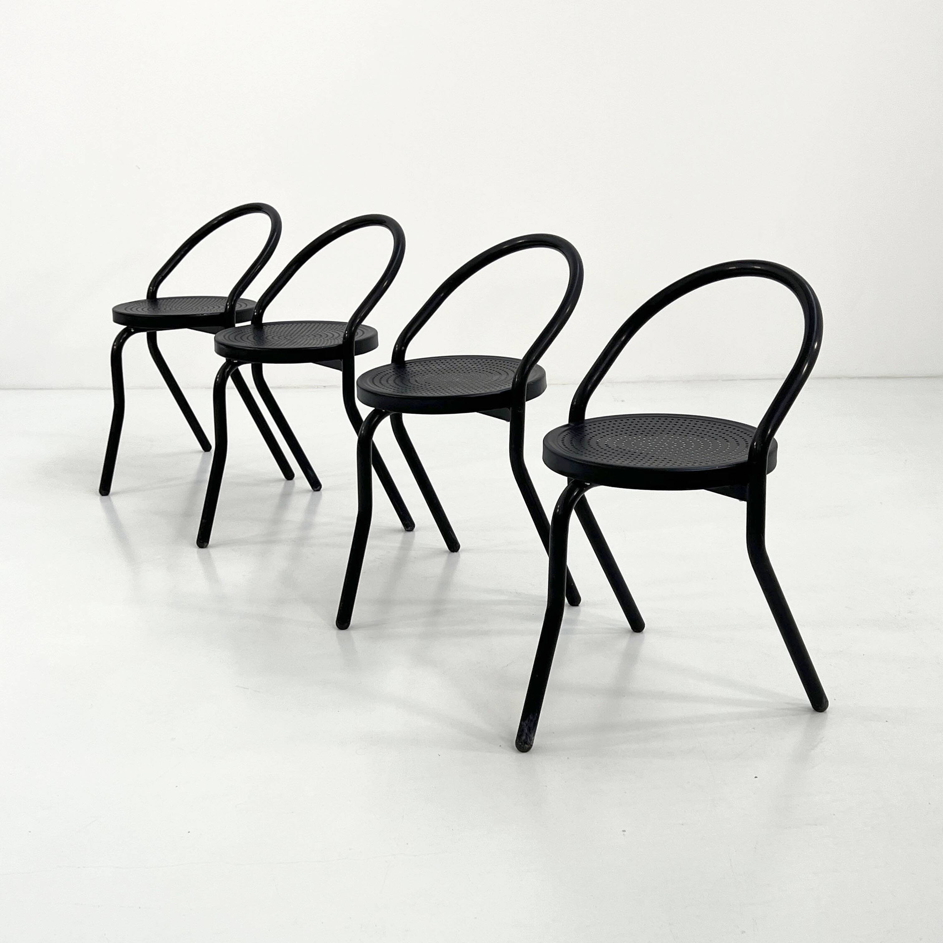 4 chaises postmodernes en métal, 1980