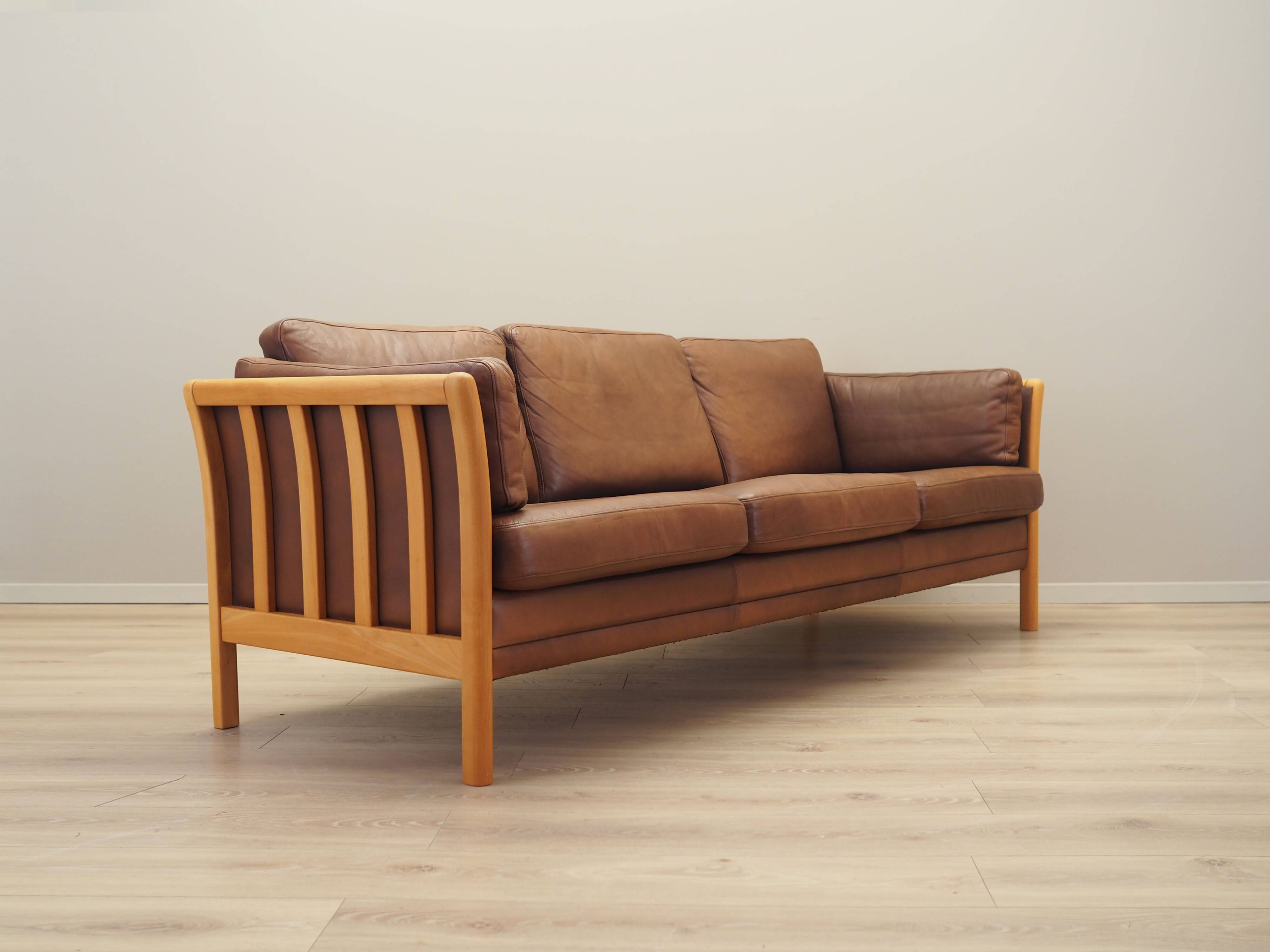 Brown leather sofa, Danish design, 1970s, production: Denmark