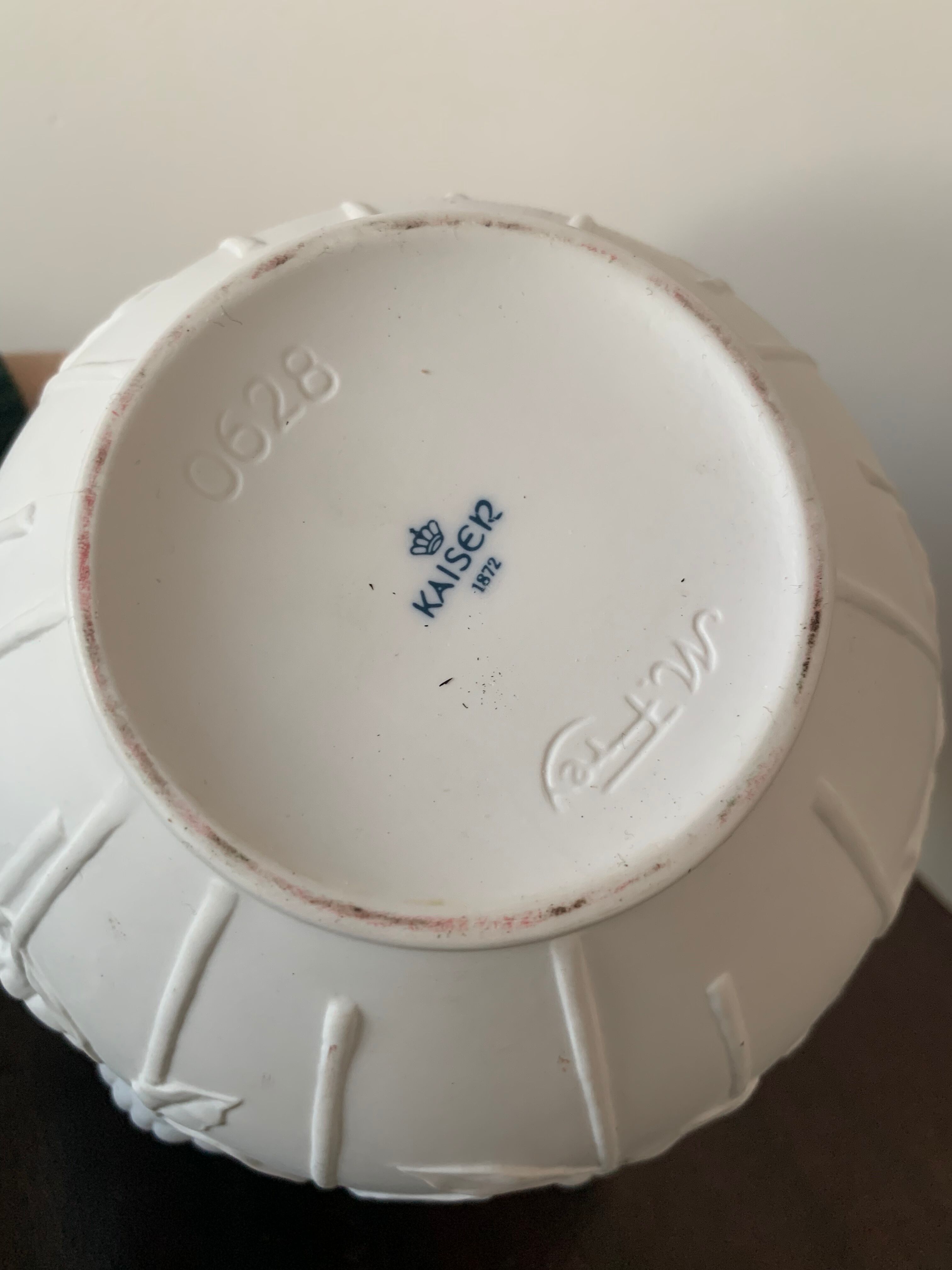 Kaiser biscuit vase by M.Frey